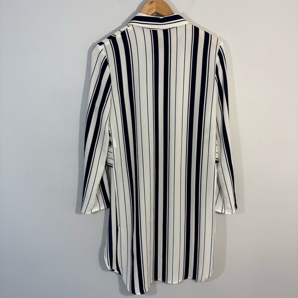 Frank Lyman Longline Striped Blouse Sz 6 White Blue Side Slit Shirt Office EUC - Picture 8 of 10
